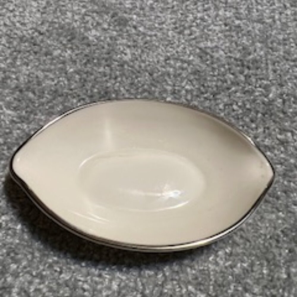 Lenox Vintage Silver Trimmed Jewelry Catch-All Tray